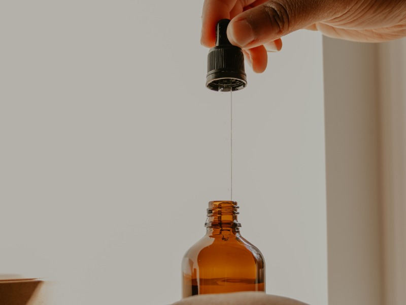Castor oil (unsplash)
